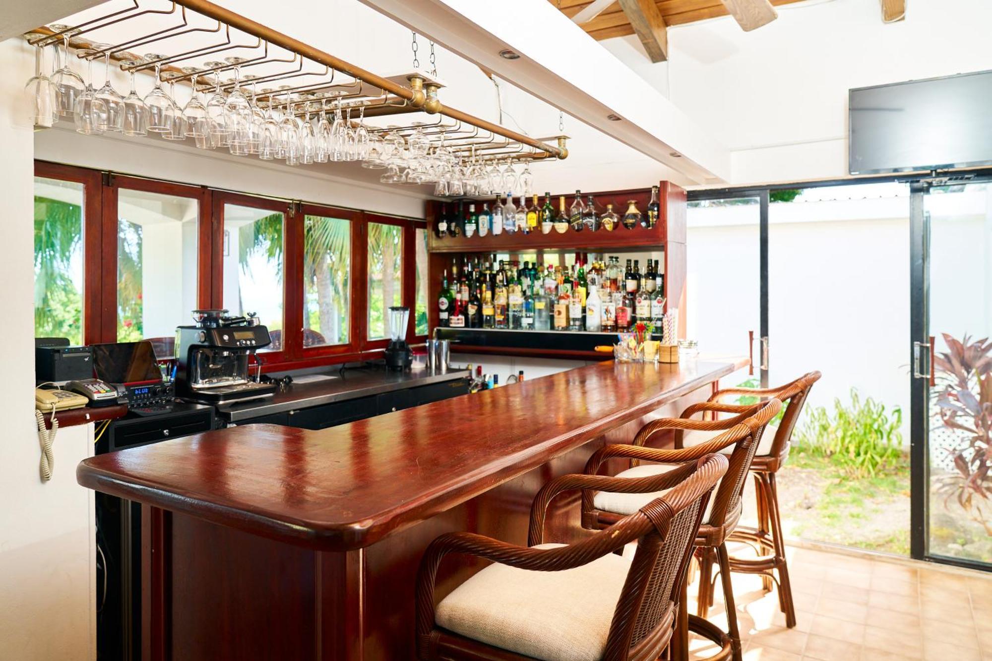 Mount Nevis Hotel Eksteriør billede