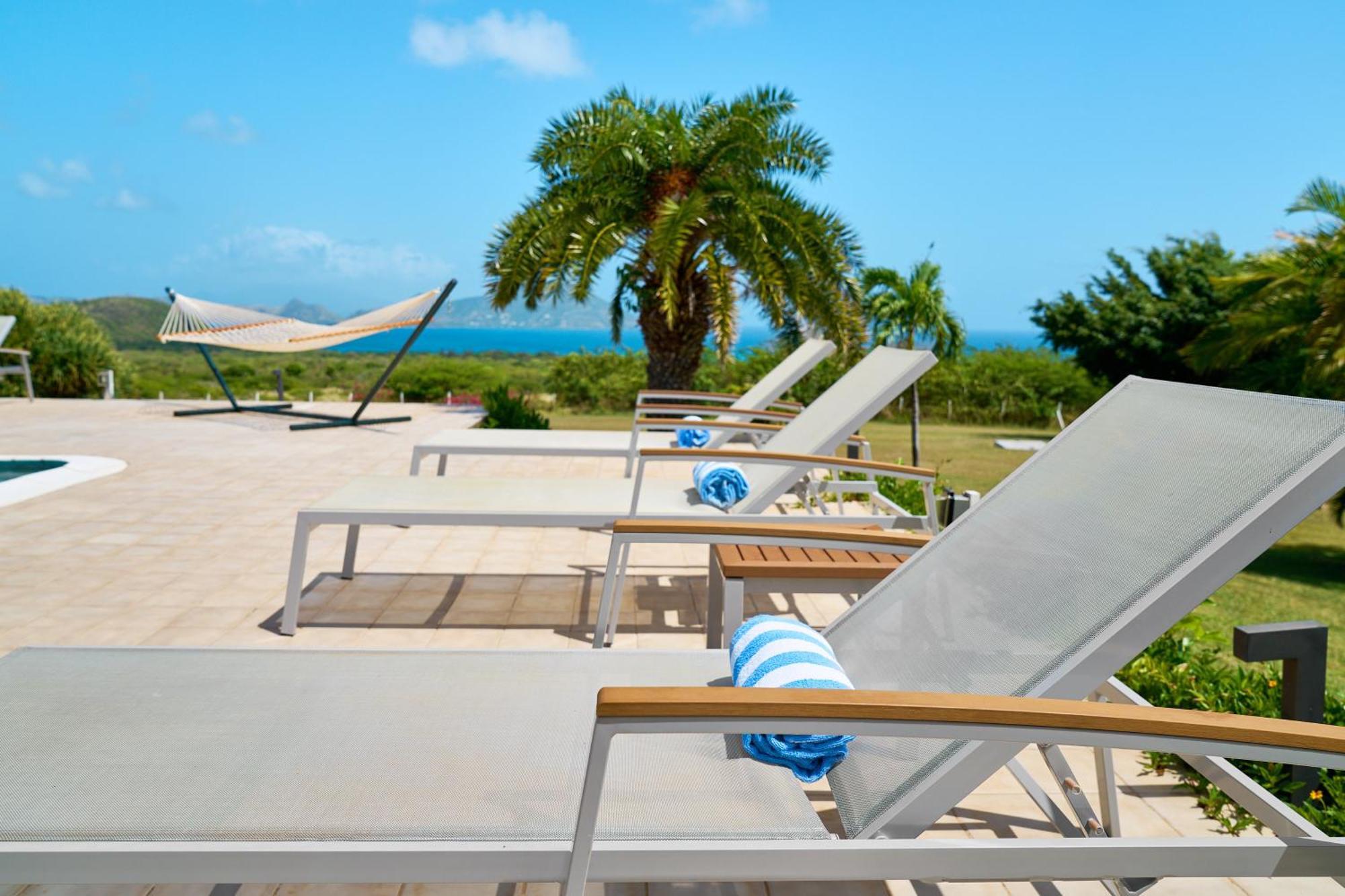Mount Nevis Hotel Eksteriør billede
